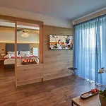 Szálloda Wellnesshotel Zum Koch Ortenburg